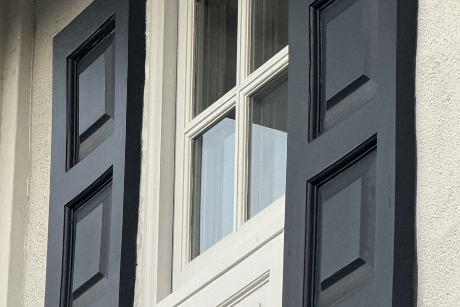 A Valley home beside a Ventura Boulevard storefront — we clean both